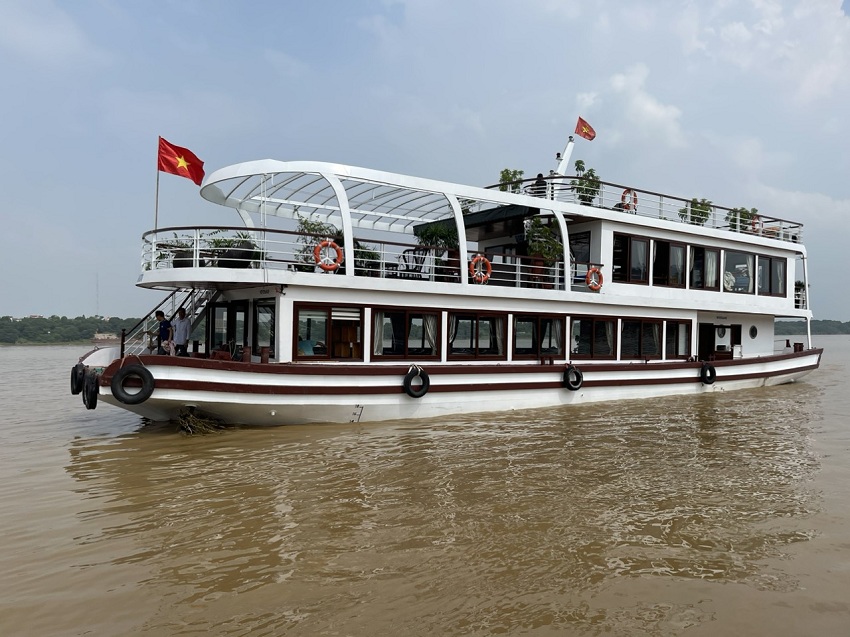 Cho thuê tàu du lịch Sông Hồng Hà Nội Cho thuê tàu du lịch Sông Hồng Hà Nội